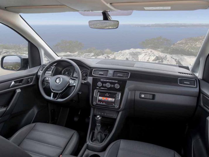 Volkswagen Caddy миивэн интерьер